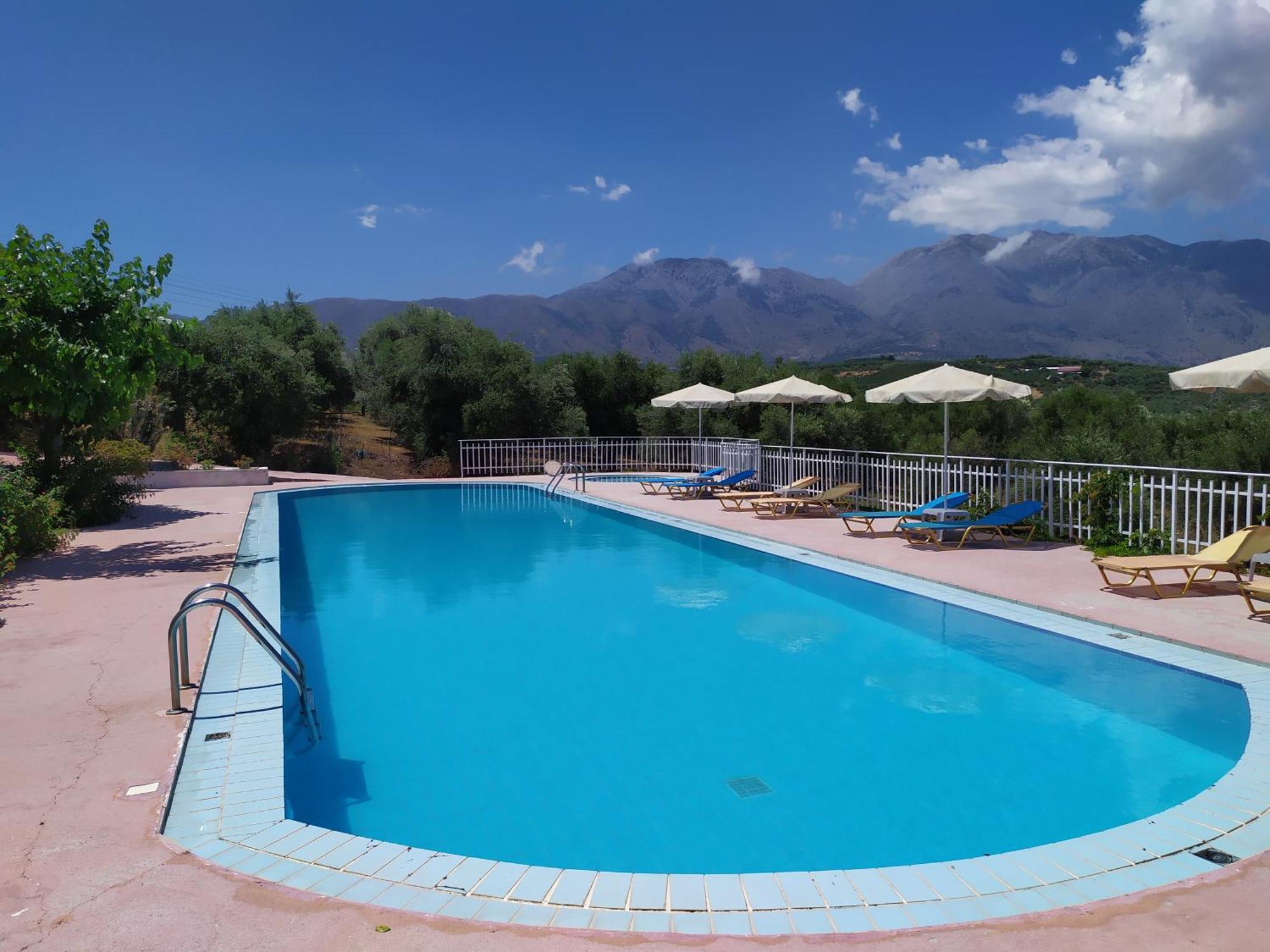 Calamon Apartments Episkopi  Exterior photo