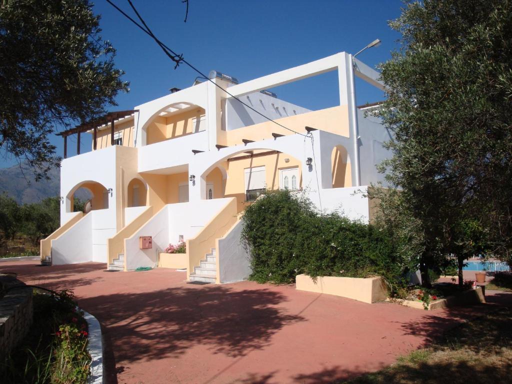 Calamon Apartments Episkopi  Exterior photo