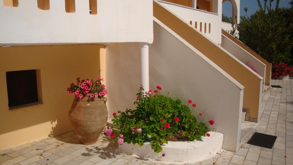 Calamon Apartments Episkopi  Exterior photo